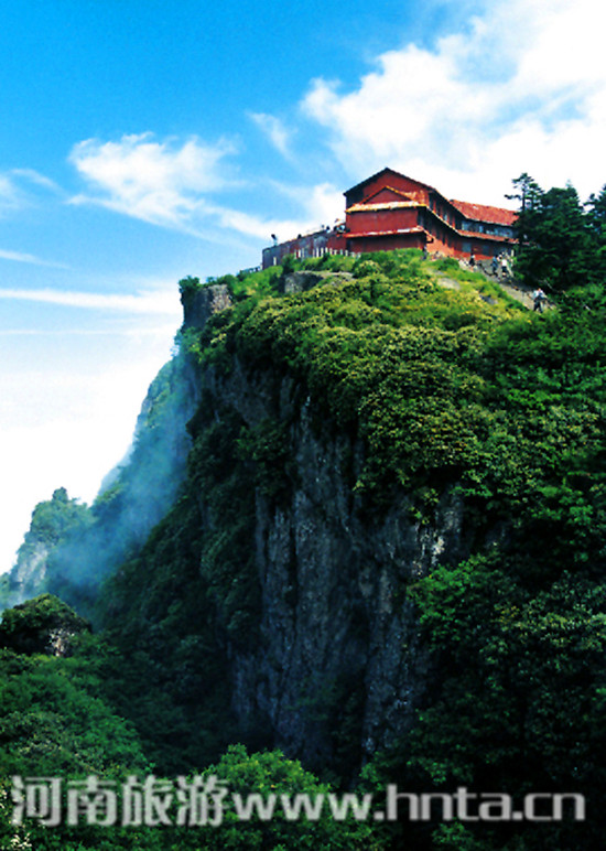 暑假國內(nèi)最適合學(xué)生旅游勝地